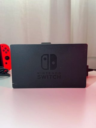 Buen estado / Nintendo Switch con Accesorios