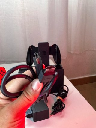 Buen estado / Nintendo Switch con Accesorios