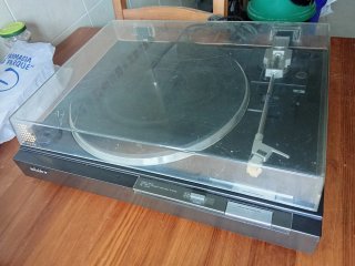 Giradischi Sony PS-LX210 con piatto in vinile