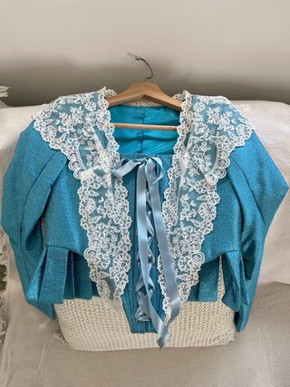 Traje Fallera, corpiño de manga larga y Cancan