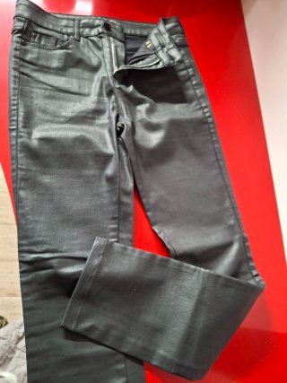 Pantalón Massimo Dutti encerado Negro Talla S/36