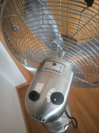 Ventilador de pie Equation