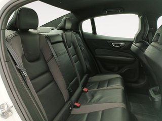 Volvo S60 2.0 T4 R-Design Auto