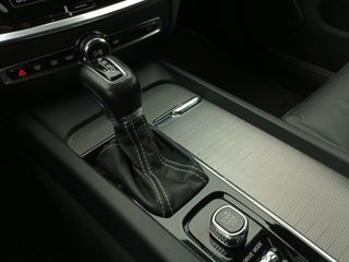 Volvo S60 2.0 T4 R-Design Auto
