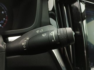 Volvo S60 2.0 T4 R-Design Auto