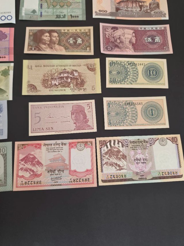 Lote de Billetes Asiáticos