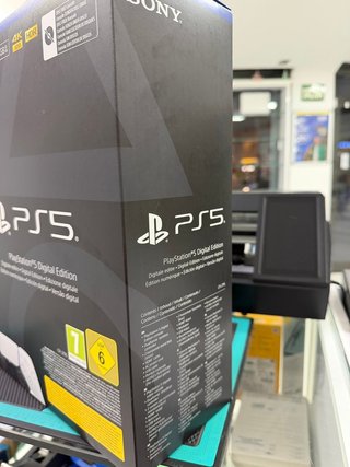 Sony PlayStation 5 Digital PRECINTADA