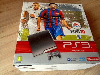 Consola PS3 caja pack FIFA 10 (no negociable)