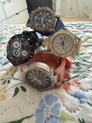 Reloj Calgary Negro y Plateado