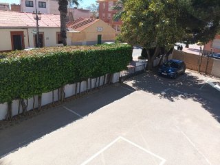 Se vende casa en los alcázares