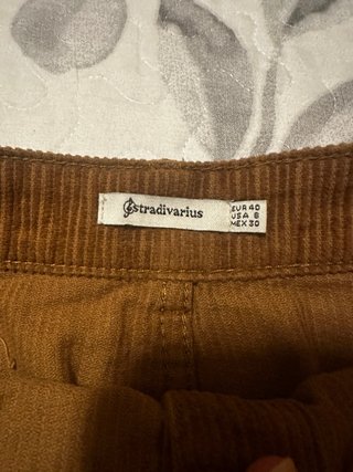 Falda corta pana Stradivarius