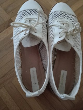 Zapatos Blucher Blancos Calados