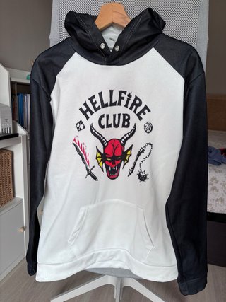 Sudadera Hellfire Club Stranger Things