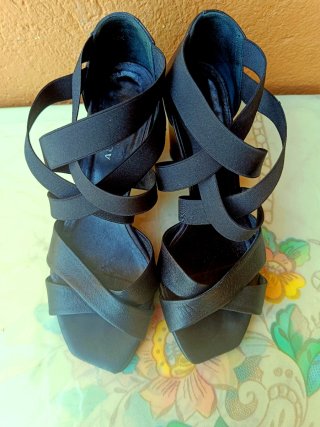 Sandalias Audley Tacón Negro