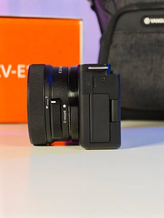 COMO NUEVA Sony ZV-E10K Cámara Mirrorless Kit