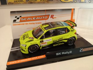 Scalextric. Scaleauto. Skoda Rally2. Cohete Suárez