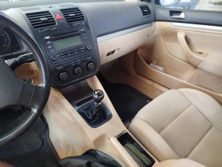 Volkswagen Golf 2004