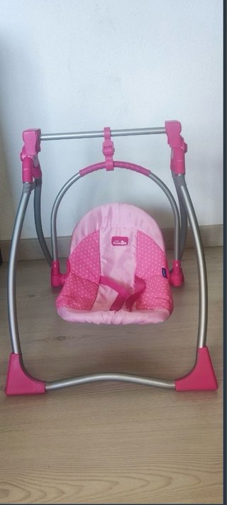 Trona y armario para muñecas Bebé Mimittos