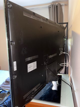 TV LG 42” FullHD