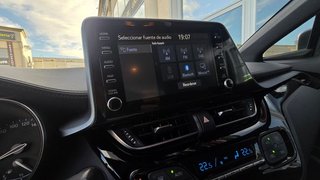 Toyota C-HR Dynamic