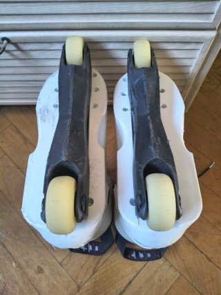 Patines Roces M12 con guias Kizer Agresivos Street
