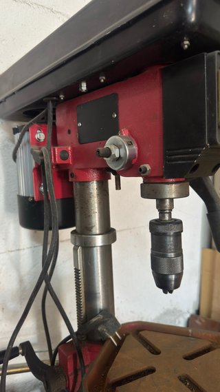 Taladro de sobremesa de 370 w