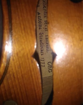 Violín Antoni Stradivari 1777