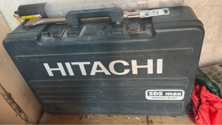 Martillo Hitachi SDS Max con maletín