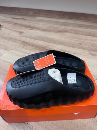 Zuecos Nike Mind 001 Black (Talla 49.5) CEU / C. V