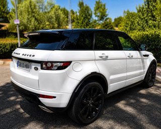Range Rover Evoque 2.2SD4 190CV Black Design