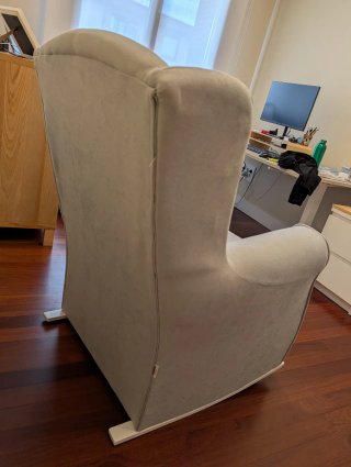 Sillón orejero balancín antimanchas