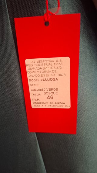 Vestido abrigo y chaqueta nuevo