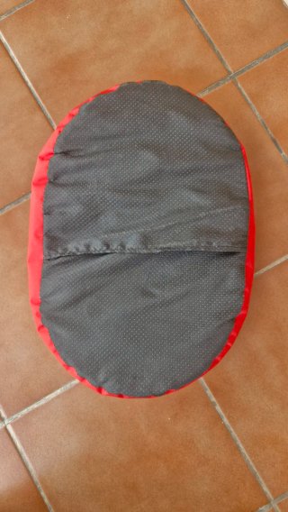 Cuna para perro con cojín