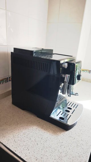 Cafetera Automática Delonghi