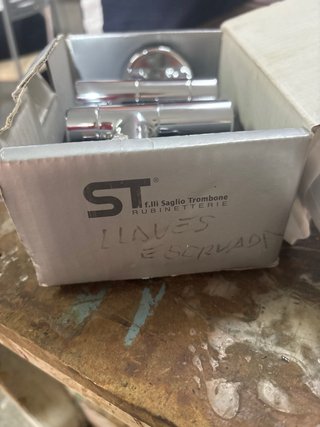 Llave de escuadra STILO 1/2x3/8 con filtro