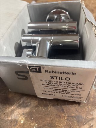 Llave de escuadra STILO 1/2x3/8 con filtro