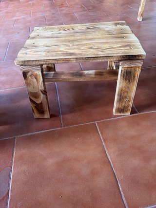 Tavolo ausiliario in legno artigianale