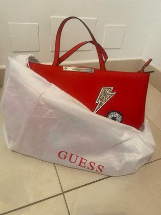 Bolso Guess Rojo con Parches
