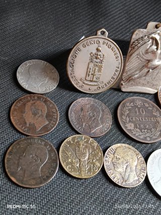 ✳️Lote monedas y medallas antiguas Italia WW2