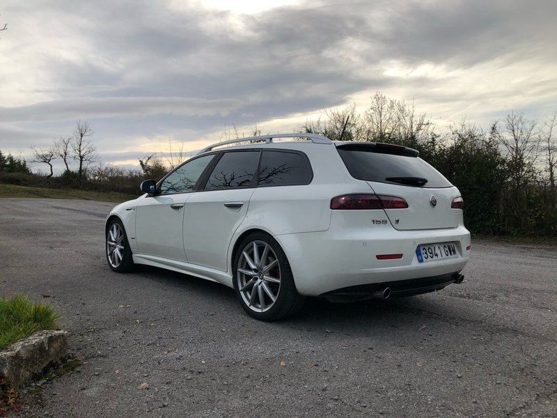 Alfa Romeo 159 2010 - foto 1