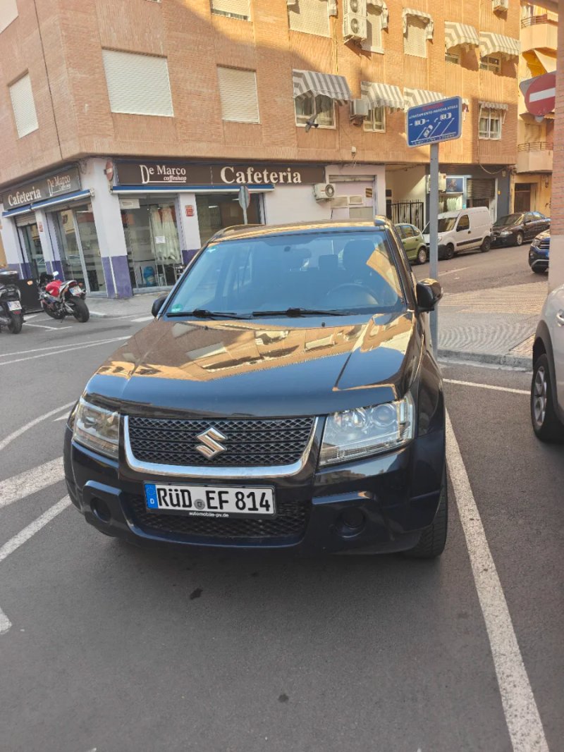 Suzuki Grand Vitara 2011 - foto 1