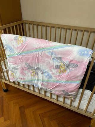 Cuna bebé completa con textiles. Leer descripción