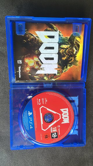 Doom PlayStation PS4 Como nuevo PAL Fra