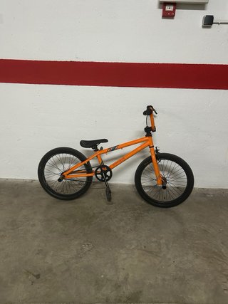 Bicicleta BMX Naranja