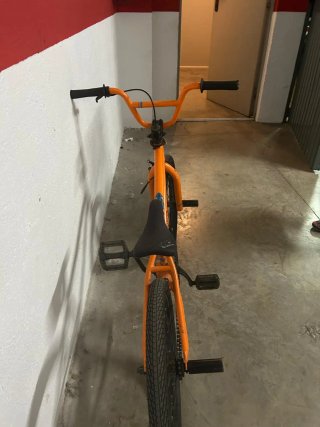 Bicicleta BMX Naranja