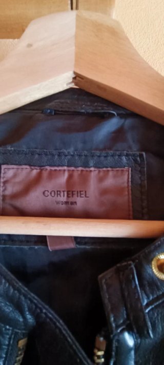 Cazadora Piel Negra Cortefiel Talla L