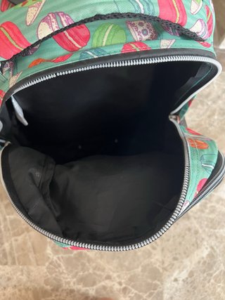 Mochila Totto con ruedas y dibujo macarrón