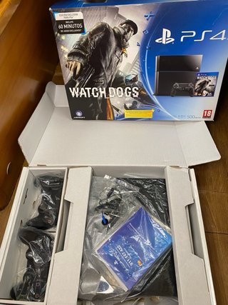 PS4 (PlayStation 4). Nueva!! +3 juegos. +2 mandos.