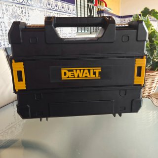 Maletin Nivel Laser DeWalt con Accesorios