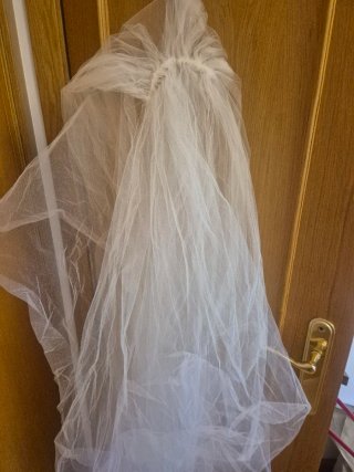 Vestido de Novia Talla 40 Diseño Tradicional